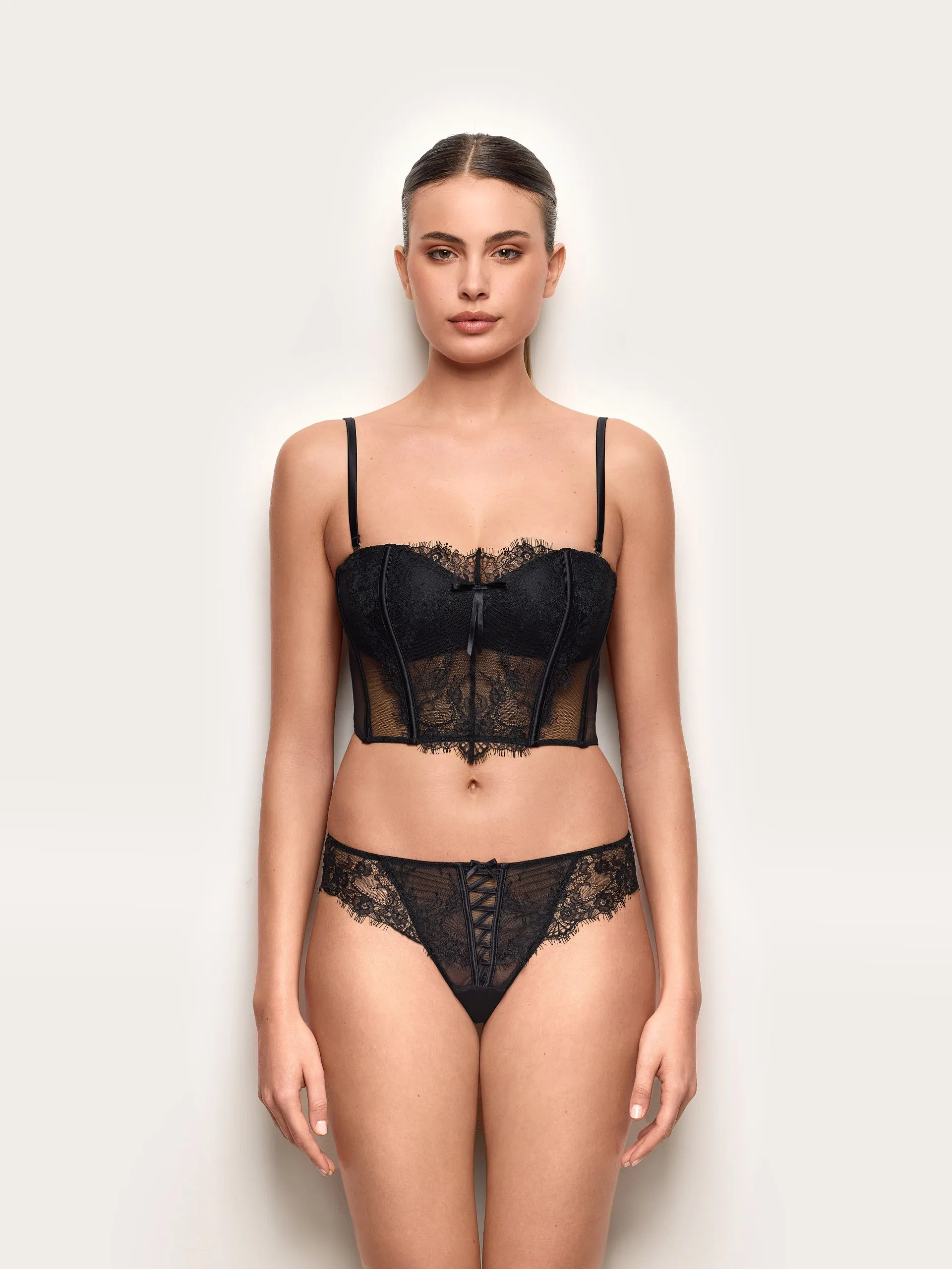 Yamamay Croatia G-string French knickers | ICUD191005_072_02.jpg