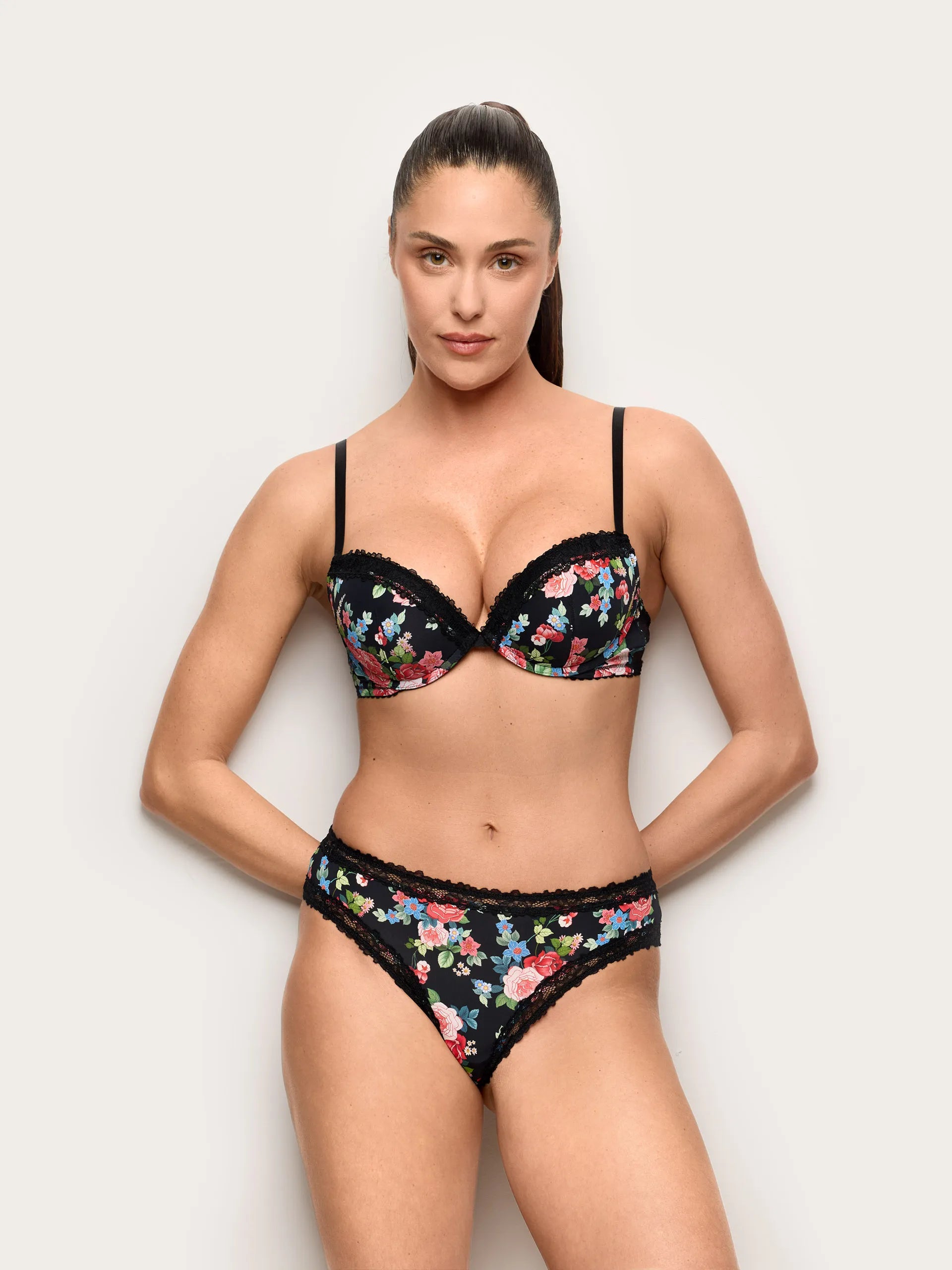 Yamamay Croatia Brazilian knickers | ICUD191006_128_01.jpg
