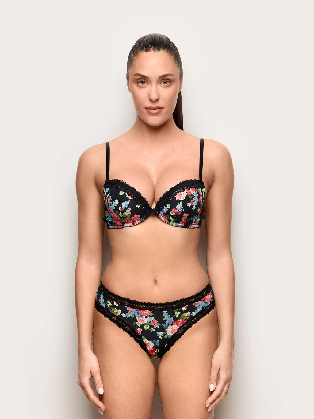 Yamamay Croatia Brazilian knickers | ICUD191006_128_02.jpg