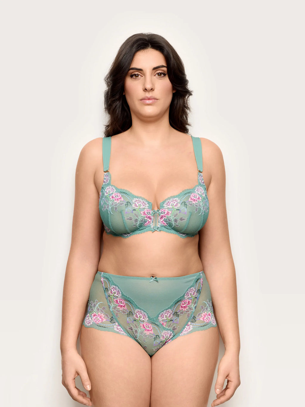 Yamamay Croatia High-waist bottom | ISLD191012_120_02.jpg