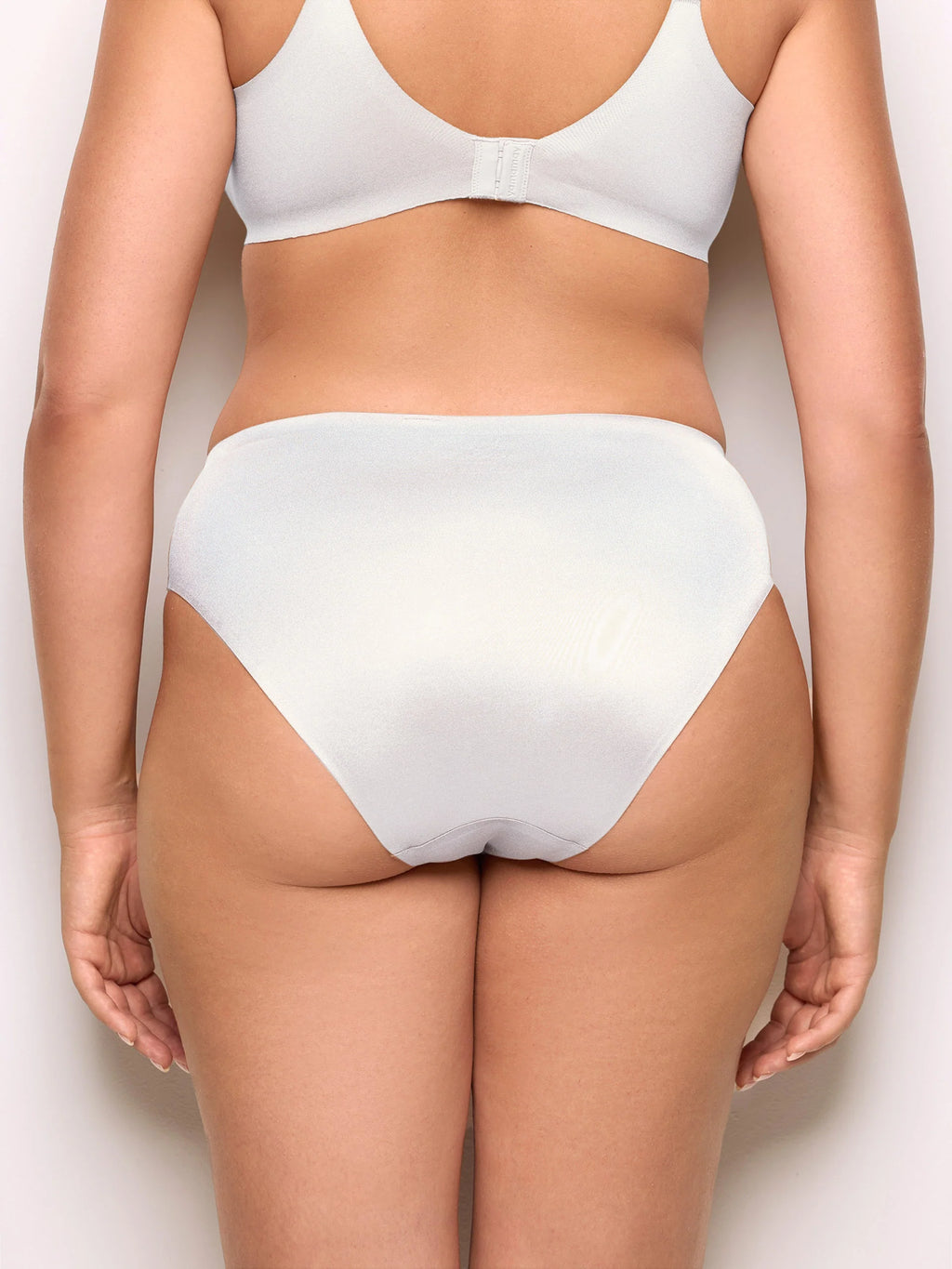 Yamamay Croatia Briefs | ISLD99X059096_04_91844d78-27a5-46d6-835f-f2684fb455e6.jpg