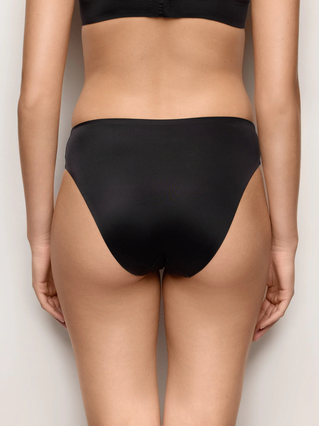 Yamamay Croatia Briefs | ISLD99X064072_04_d054eb4f-8f01-4686-a19c-5cafbdc4e41f.jpg