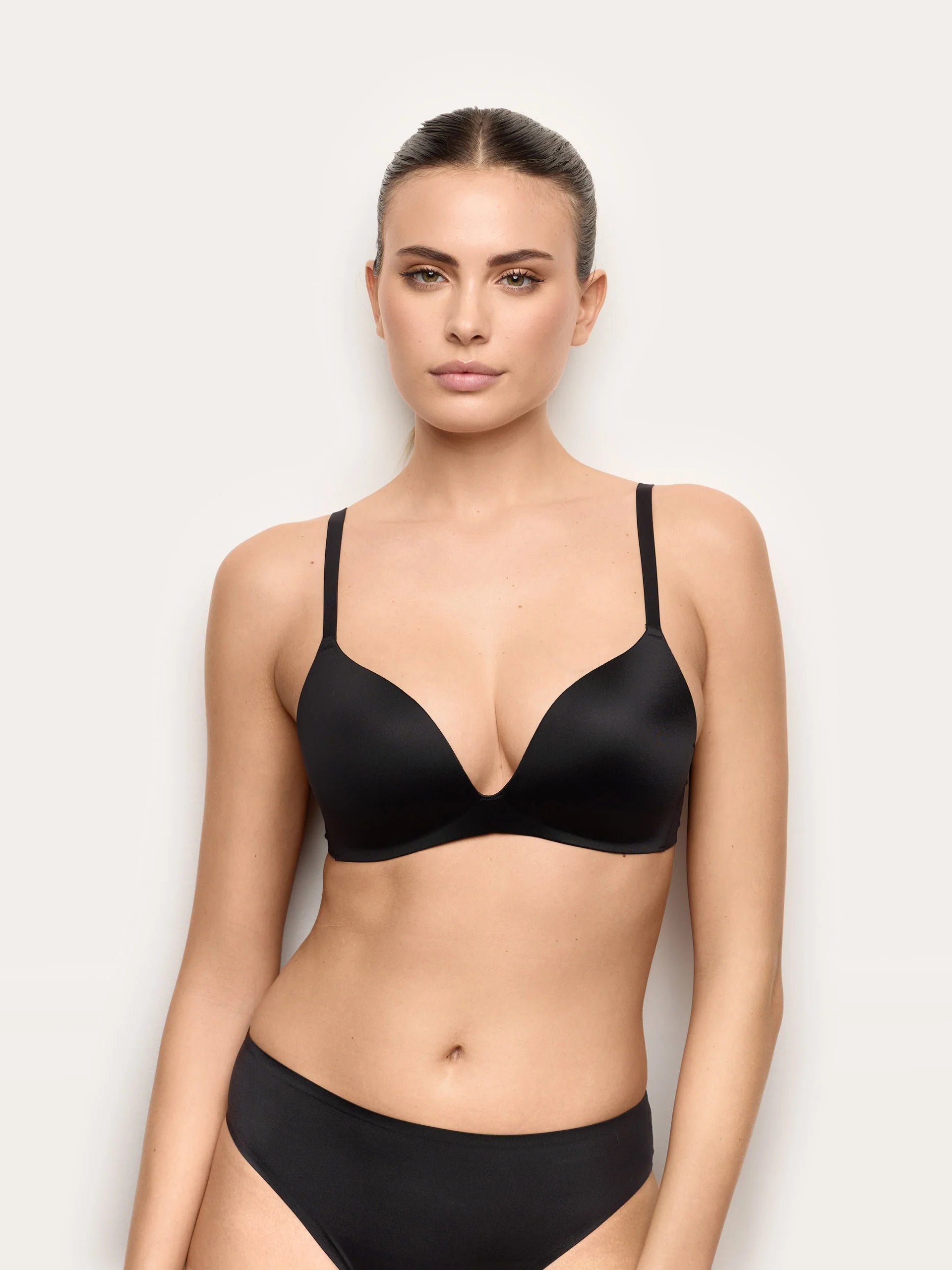 Yamamay Croatia Padded triangle push up bra | ITRD99X022072_01_124c466c-cc94-4dde-8393-db83babd430d.jpg