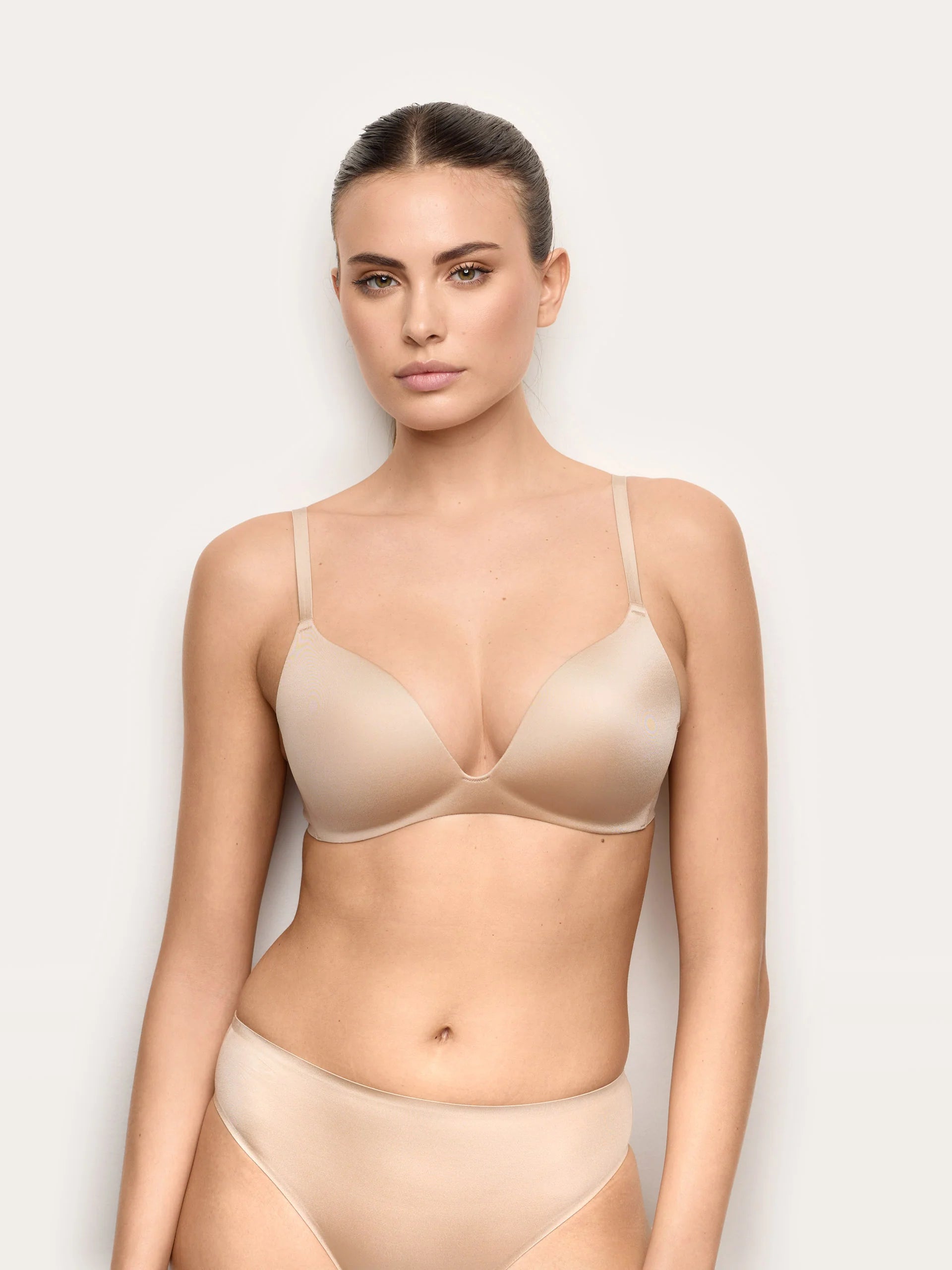 Yamamay Croatia Padded triangle push up bra | ITRD99X022216_01_527110ec-f126-4d3c-a3e5-112415b3f3c2.jpg