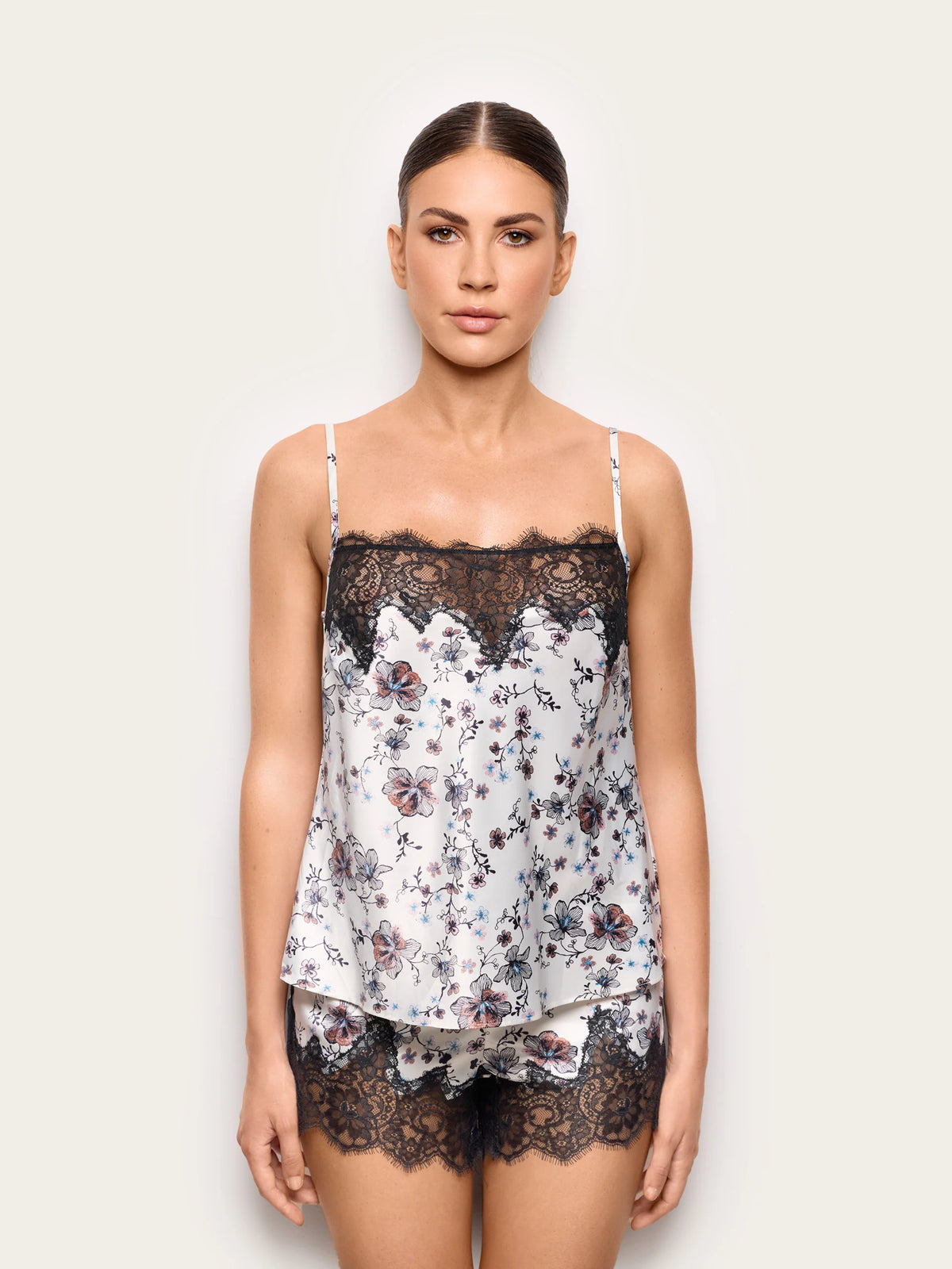 Yamamay Croatia Vest+shorts | LTCD193001128_02.jpg