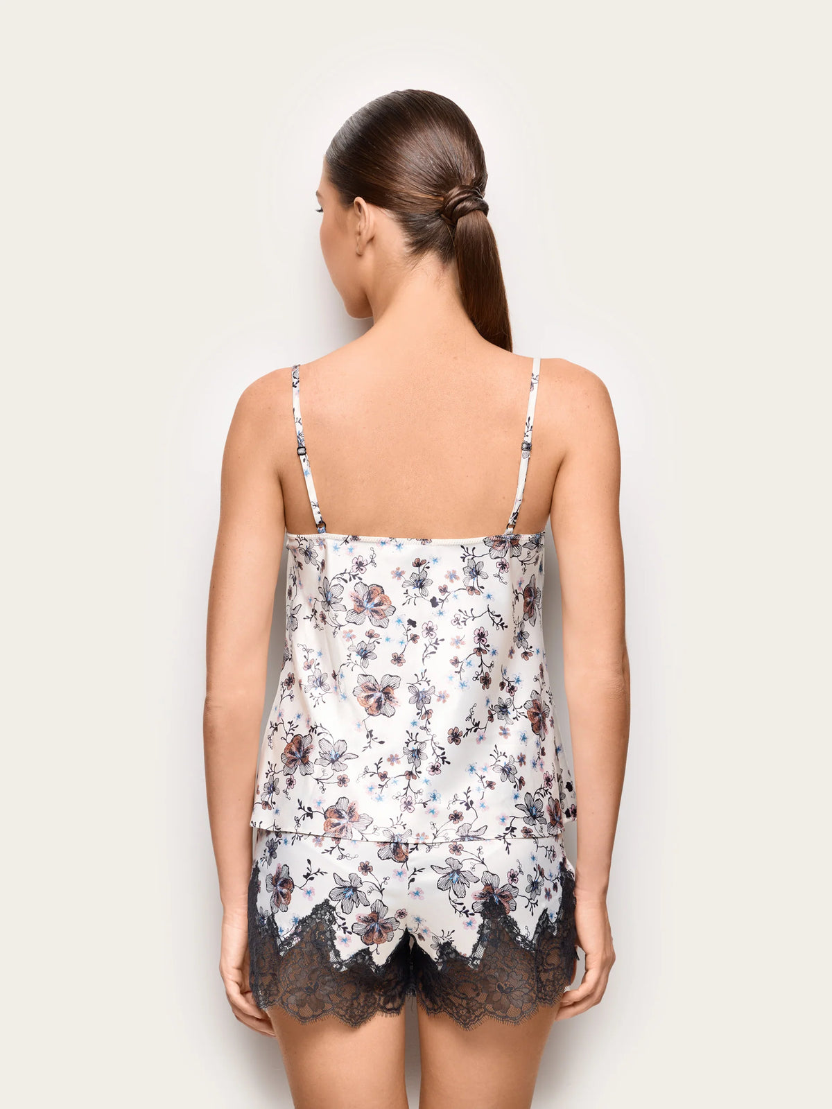 Yamamay Croatia Vest+shorts | LTCD193001128_05.jpg