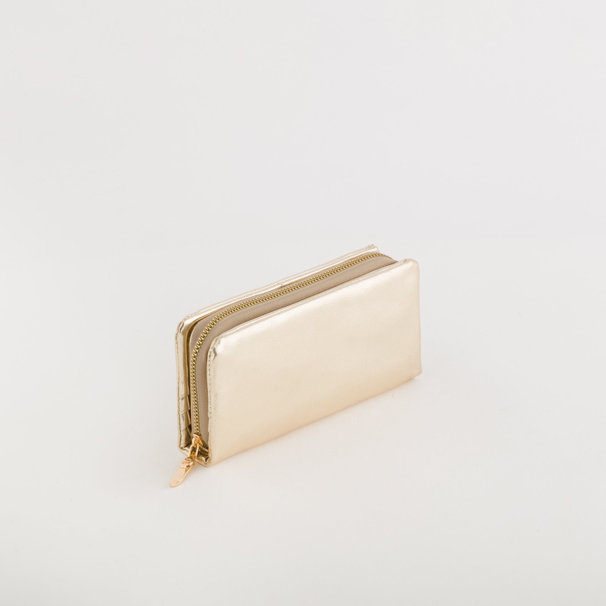 Carpisa Hrvatska – Berenice wallet v3 - Large Women's Wallet – Light Gold – PDD42501446 – Image 1