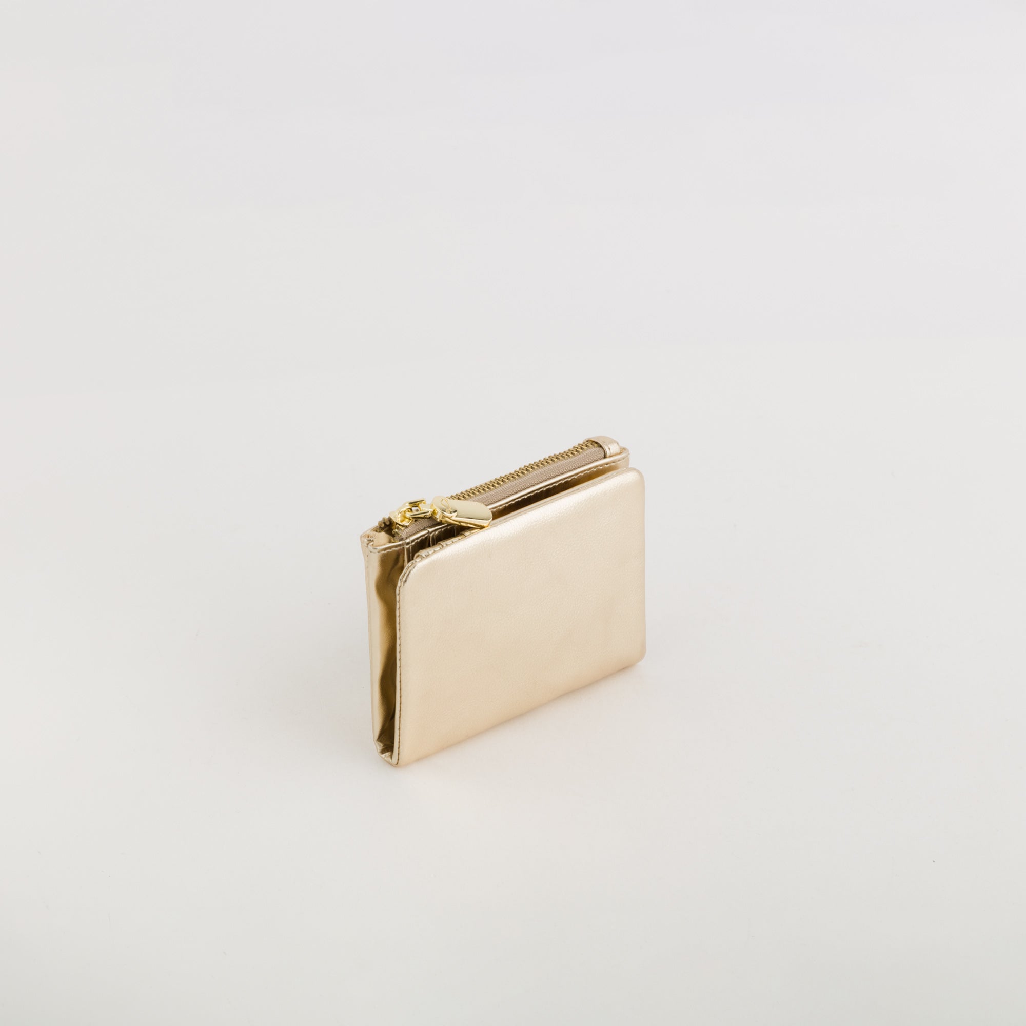 Carpisa Hrvatska – Berenice wallet v3 - Women's Medium Wallet – Light Gold – PDD42502446 – Image 1