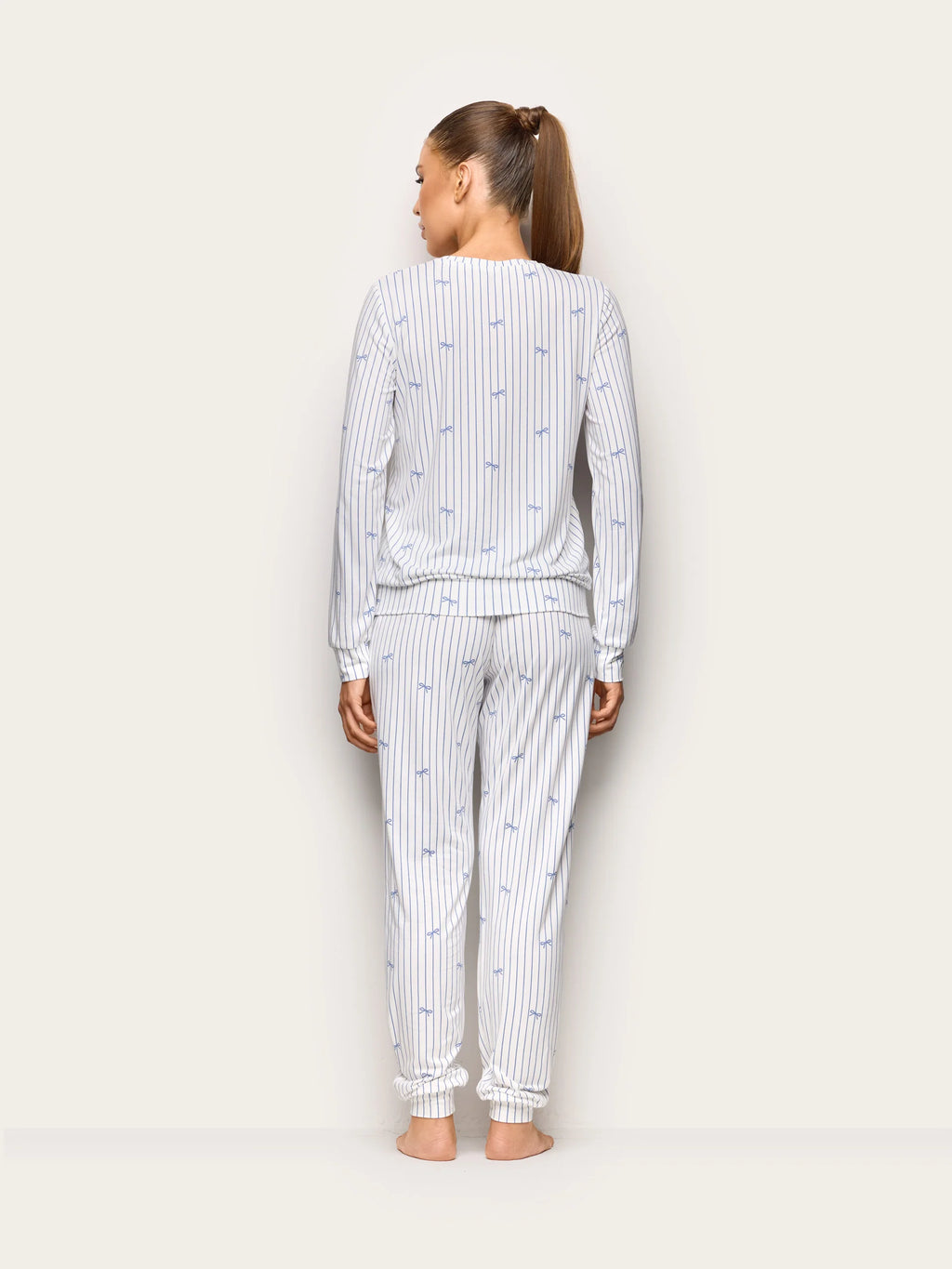 Yamamay Croatia Pyjamas | PPLD193002128_05_a4412adb-afe4-4016-b19d-8d9d358ec735.jpg