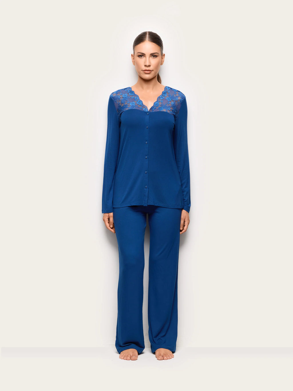 Yamamay Croatia Long-Pyjamas with front opening | PPRD193001215_02.jpg