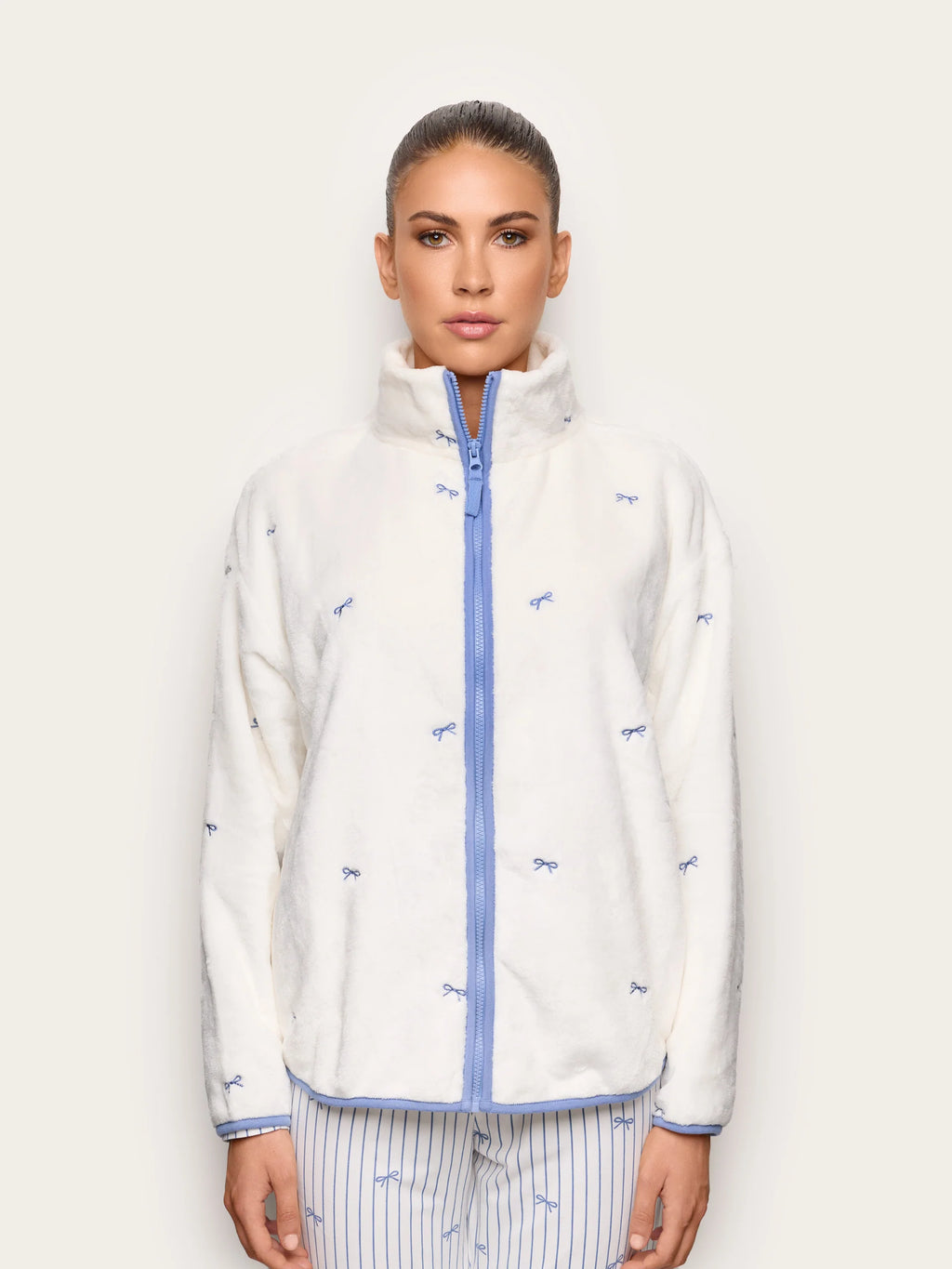 Yamamay Croatia Bed jacket | PVED193002244_02_22b71420-27dc-4571-8840-50de76aa4ae0.jpg