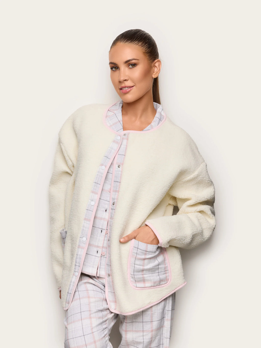 Yamamay Croatia Bed jacket | PVED193004244_01_3ee98924-d786-4d76-8451-e9f82ef2526b.jpg