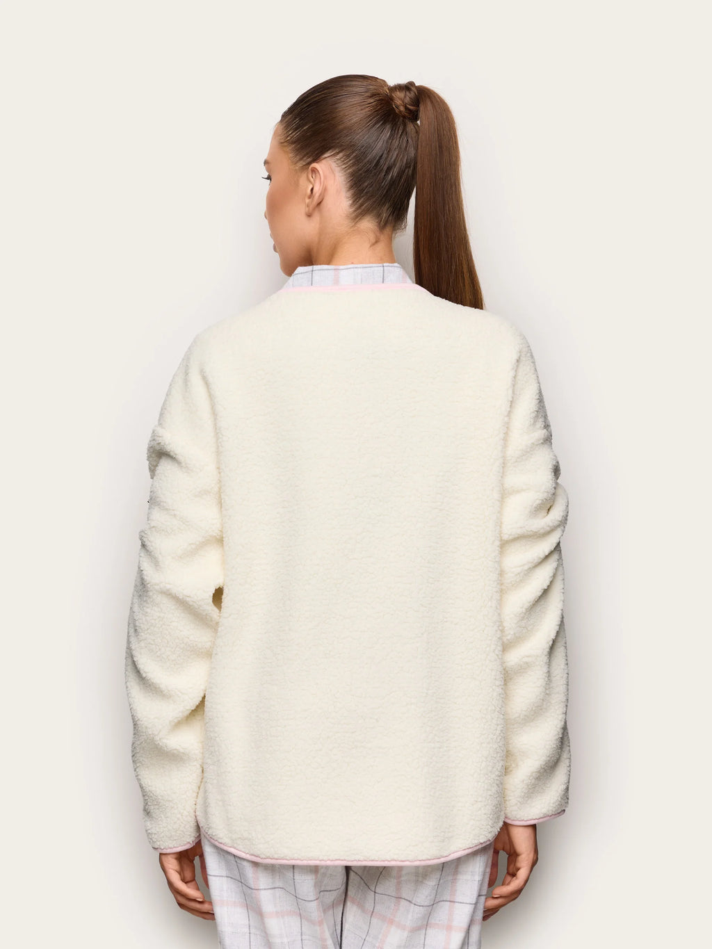Yamamay Croatia Bed jacket | PVED193004244_05_02b77475-fb18-4d49-a75b-d150e567a253.jpg