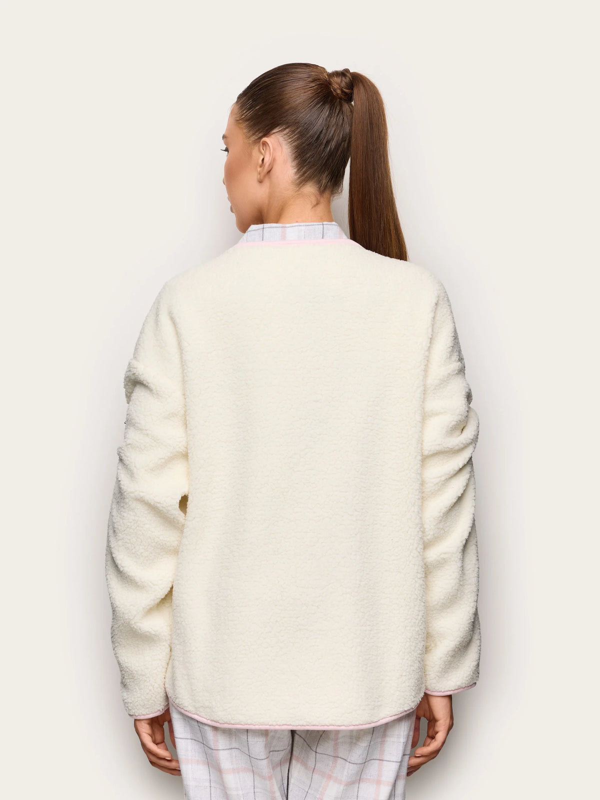Yamamay Croatia Bed jacket | PVED193004244_05_02b77475-fb18-4d49-a75b-d150e567a253.jpg