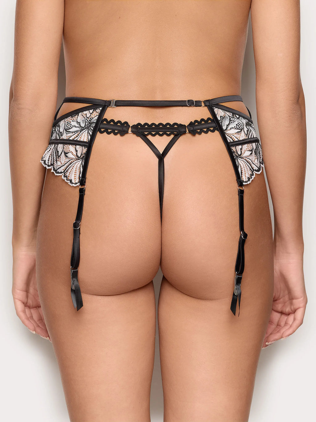 Yamamay Croatia Suspender | SCZD191001_072_04.jpg
