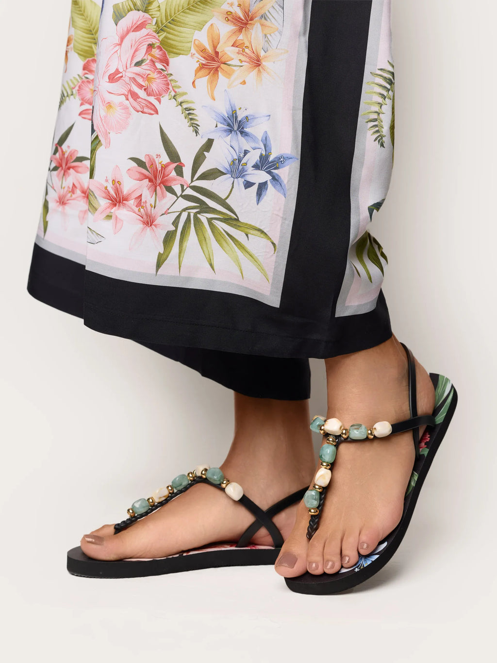 Yamamay Croatia Sandals | SIFD192001_128_01.jpg