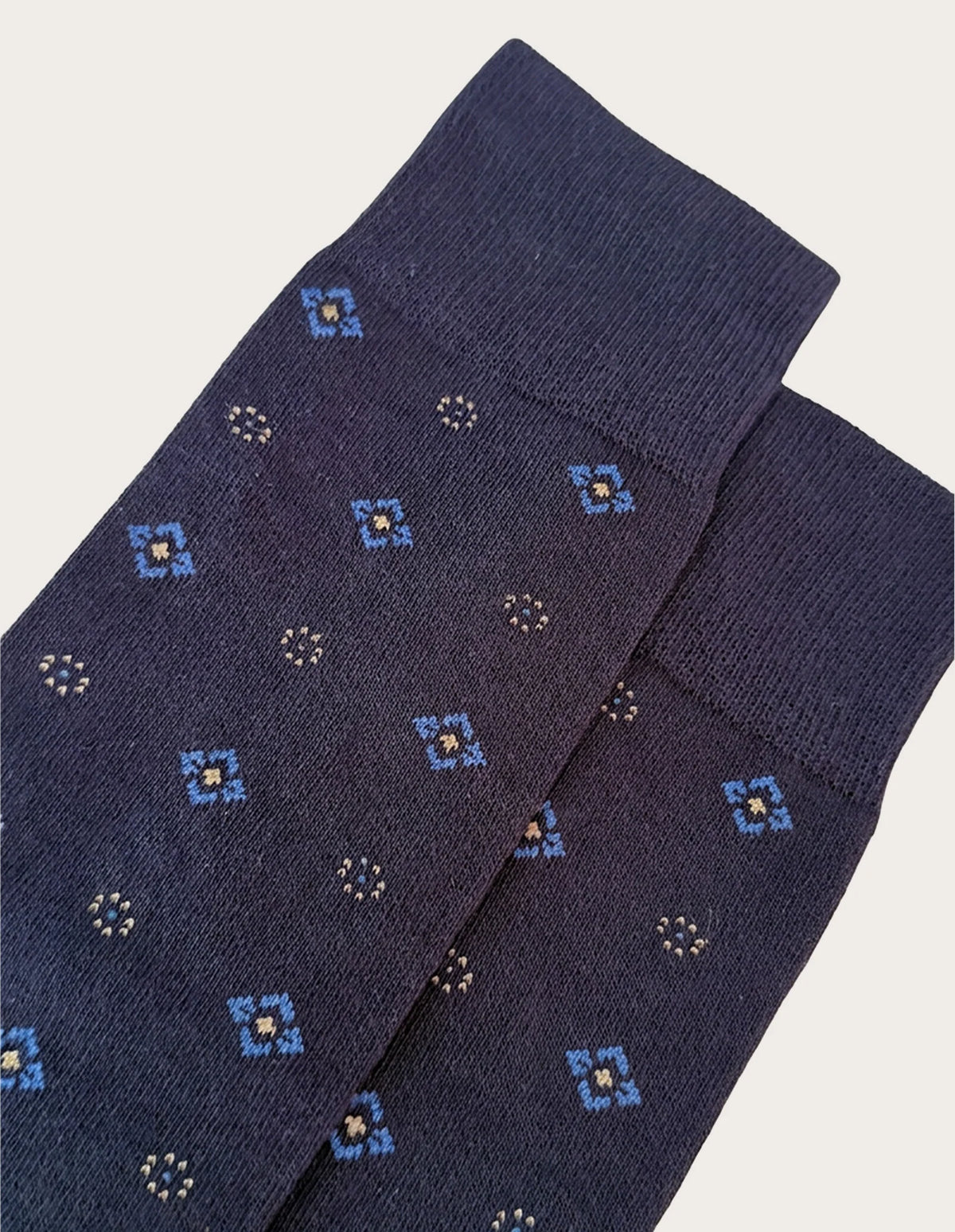 Yamamay Croatia Long socks | TCZU193017145_07_0f871089-ea60-40d4-9f84-752c8e269d40.jpg